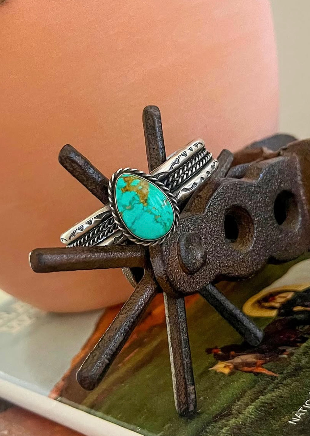 Large Oval Adjustable Cuff